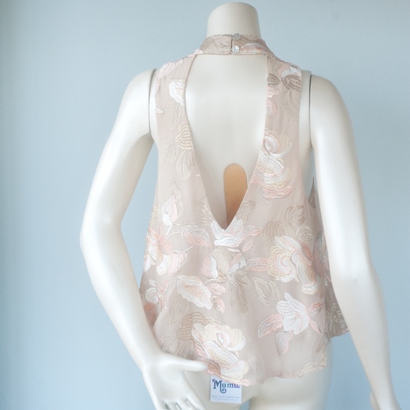 NWT Show Me Your MuMu Floral Embroidered Joy Top - Picture 11 of 15